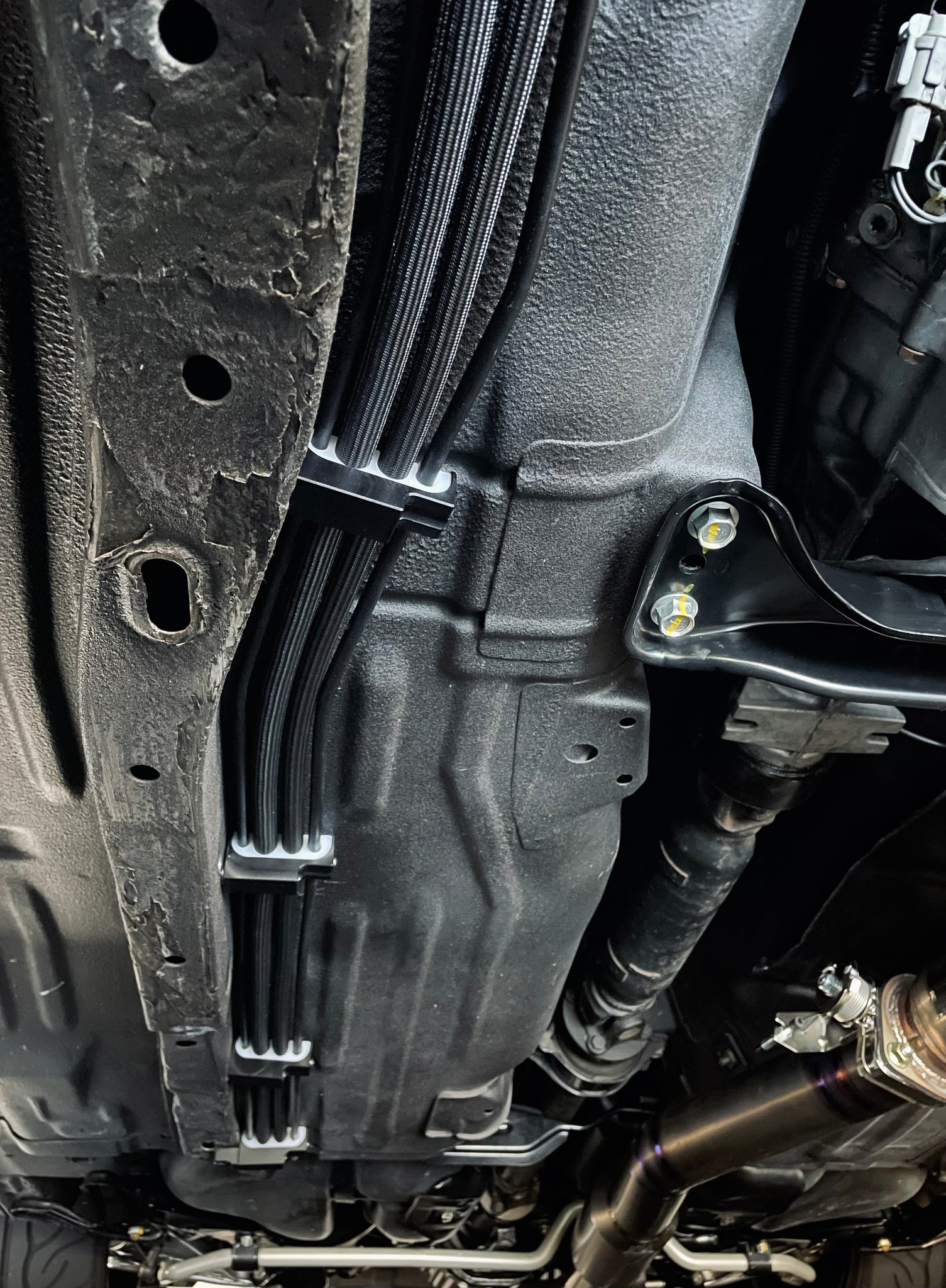 C34 Stagea fuel line bracket set – Chriso's Customs